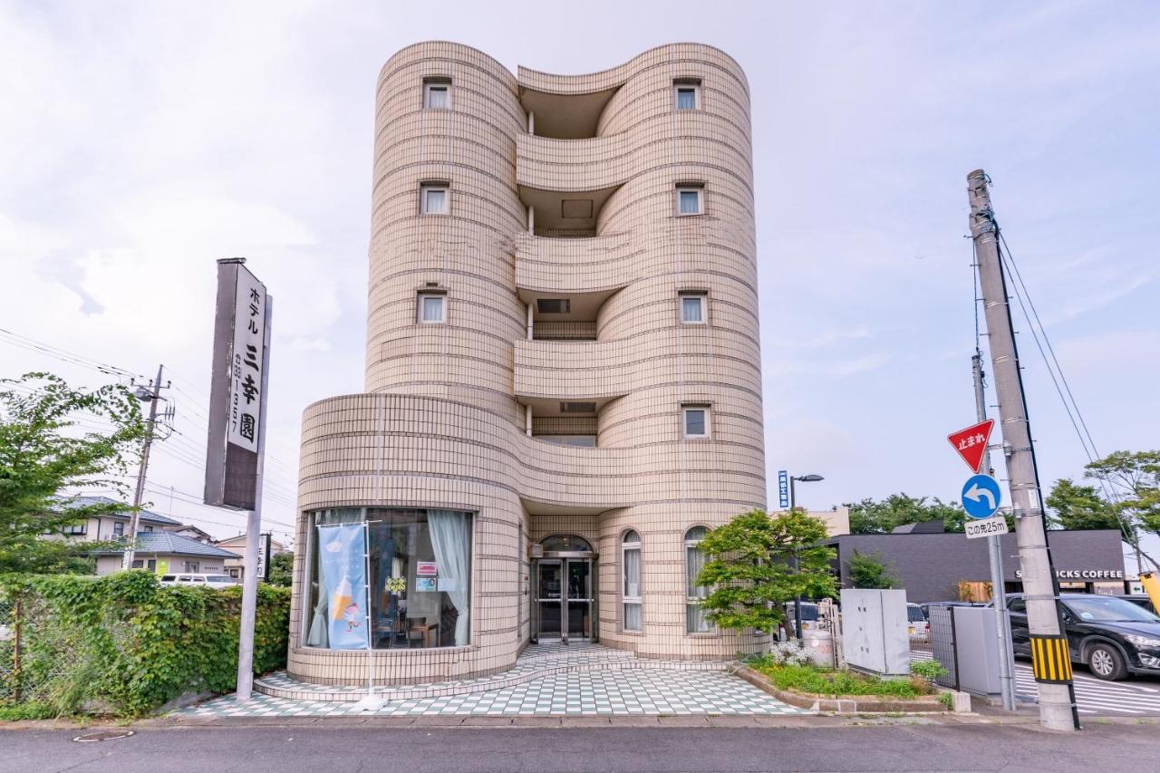 Ｔａｂｉｓｔ ホテル 三幸園 Hitachi Esterno foto